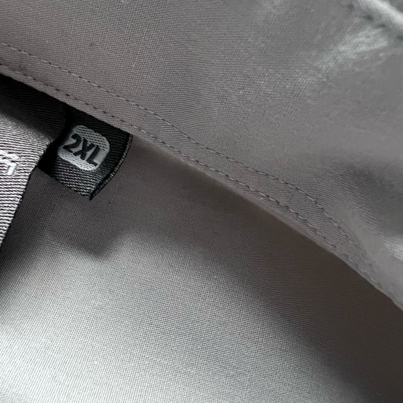 Tesla button down - Picture 5 of 5